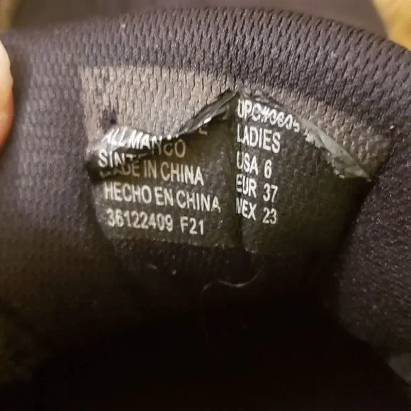 Black and yellow sneakers - Picture 6 of 6